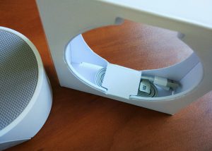 review mi music alarm clock internet speaker clock and alarm clock in one stylish case 004